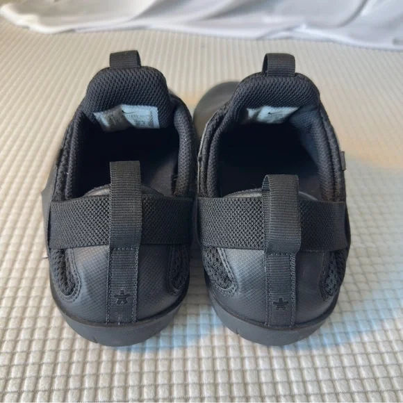 Nike Women’s Zoom Pulse Nursing Slip-On Shoes - Picture 6 of 10